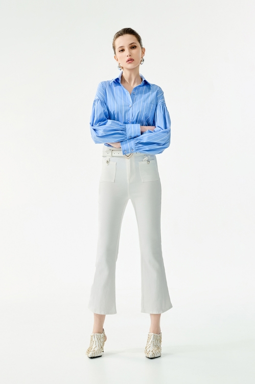 白色單寧八分微喇叭褲,牛仔褲