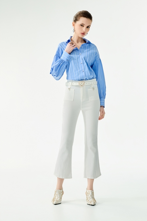 白色單寧八分微喇叭褲,牛仔褲