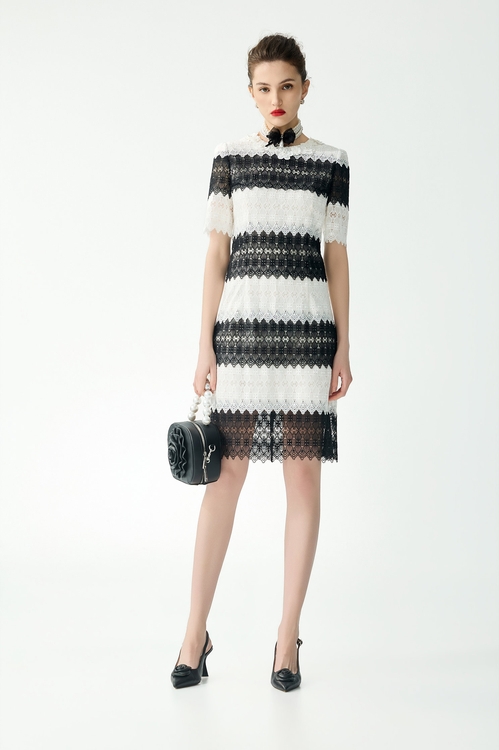 黑白蕾絲拼接佐花飾短洋裝,,黑白蕾絲拼接佐花飾短洋裝,一般洋裝,丹寧,春夏穿搭,條紋,一般洋裝,春夏穿搭,一般洋裝,春夏穿搭,洋裝特輯,長袖洋裝,一般洋裝,春夏穿搭,荷葉,一般洋裝,春夏穿搭,一般洋裝,春夏穿搭,條紋,針織,雪紡,黑色洋裝,一般洋裝,春夏穿搭,白色洋裝,蕾絲