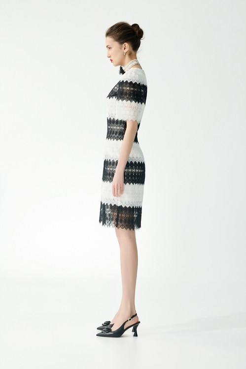 黑白蕾絲拼接佐花飾短洋裝,,黑白蕾絲拼接佐花飾短洋裝,一般洋裝,丹寧,春夏穿搭,條紋,一般洋裝,春夏穿搭,一般洋裝,春夏穿搭,洋裝特輯,長袖洋裝,一般洋裝,春夏穿搭,荷葉,一般洋裝,春夏穿搭,一般洋裝,春夏穿搭,條紋,針織,雪紡,黑色洋裝,一般洋裝,春夏穿搭,白色洋裝,蕾絲