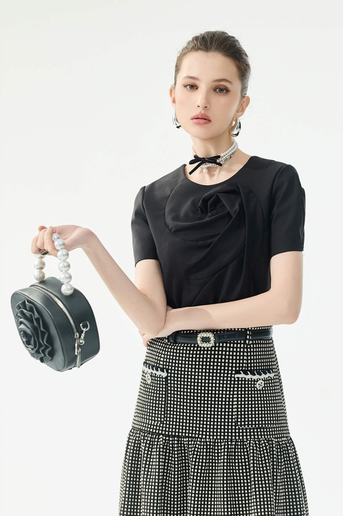 立體切割繞花上衣,黑色背心,黑色上衣