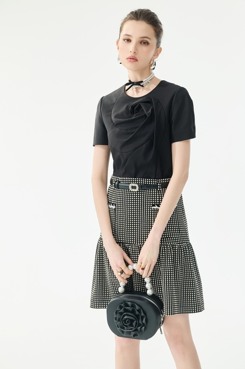 立體切割繞花上衣,黑色背心,黑色上衣