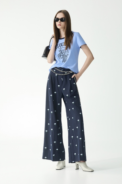 繁茂花園刺繡Ｔ恤上衣,,繁茂花園刺繡Ｔ恤上衣,一般外套,刺繡,外套,春夏穿搭,條紋,褲子,西裝外套,春夏穿搭,牛仔,牛仔褲,褲子,一般外套,刺繡,外套,春夏穿搭,牛仔,牛仔外套,上衣,刺繡,春夏穿搭,條紋,純棉,刺繡,春夏穿搭,條紋,褲子,上衣,刺繡,春夏穿搭,條紋,襯衫,刺繡,春夏穿搭,牛仔,牛仔裙,上衣,刺繡,春夏穿搭,白色上衣,上衣,丹寧,春夏穿搭,白色上衣,純棉,蕾絲,刺繡,春夏穿搭,條紋,褲子,西裝褲,一般洋裝,丹寧,春夏穿搭,條紋,上衣,春夏穿搭,襯衫,上衣,刺繡,春夏穿搭,一般洋裝,春夏穿搭,一般背心,一般背心馬甲,春夏穿搭,背心,針織,針織背心,上衣,春夏穿搭,上衣,春夏穿搭,針織,針織衫,上衣,春夏穿搭,繡花,春夏穿搭,牛仔,牛仔裙,短裙,上衣,刺繡,春夏穿搭