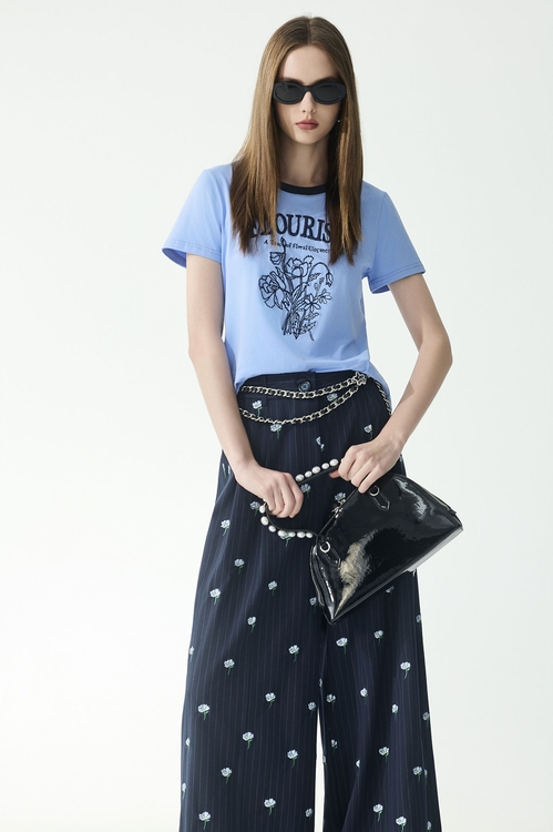 繁茂花園刺繡Ｔ恤上衣,,繁茂花園刺繡Ｔ恤上衣,一般外套,刺繡,外套,春夏穿搭,條紋,褲子,西裝外套,春夏穿搭,牛仔,牛仔褲,褲子,一般外套,刺繡,外套,春夏穿搭,牛仔,牛仔外套,上衣,刺繡,春夏穿搭,條紋,純棉,刺繡,春夏穿搭,條紋,褲子,上衣,刺繡,春夏穿搭,條紋,襯衫,刺繡,春夏穿搭,牛仔,牛仔裙,上衣,刺繡,春夏穿搭,白色上衣,上衣,丹寧,春夏穿搭,白色上衣,純棉,蕾絲,刺繡,春夏穿搭,條紋,褲子,西裝褲,一般洋裝,丹寧,春夏穿搭,條紋,上衣,春夏穿搭,襯衫,上衣,刺繡,春夏穿搭,一般洋裝,春夏穿搭,一般背心,一般背心馬甲,春夏穿搭,背心,針織,針織背心,上衣,春夏穿搭,上衣,春夏穿搭,針織,針織衫,上衣,春夏穿搭,繡花,春夏穿搭,牛仔,牛仔裙,短裙,上衣,刺繡,春夏穿搭