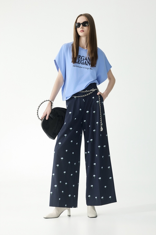 優雅單字疊影刺繡Ｔ恤上衣,,優雅單字疊影刺繡Ｔ恤上衣,一般外套,刺繡,外套,春夏穿搭,條紋,褲子,西裝外套,春夏穿搭,牛仔,牛仔褲,褲子,一般外套,刺繡,外套,春夏穿搭,牛仔,牛仔外套,上衣,刺繡,春夏穿搭,條紋,純棉,刺繡,春夏穿搭,條紋,褲子,上衣,刺繡,春夏穿搭,條紋,襯衫,刺繡,春夏穿搭,牛仔,牛仔裙,上衣,刺繡,春夏穿搭,白色上衣,上衣,丹寧,春夏穿搭,白色上衣,純棉,蕾絲,刺繡,春夏穿搭,條紋,褲子,西裝褲,一般洋裝,丹寧,春夏穿搭,條紋,上衣,春夏穿搭,襯衫,上衣,刺繡,春夏穿搭