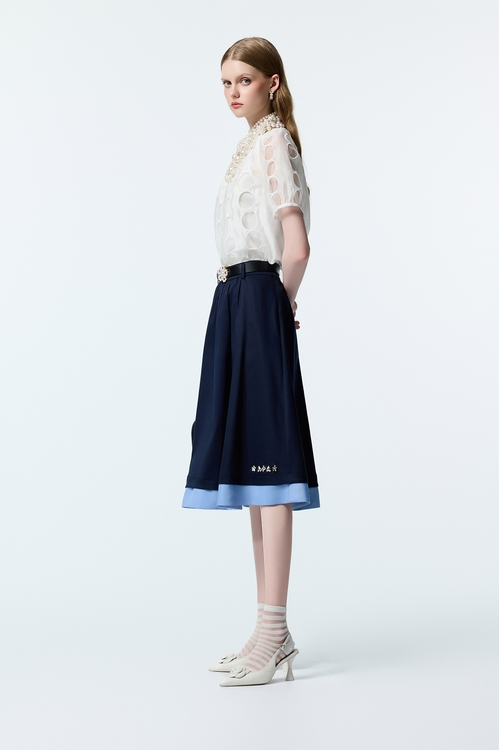 漸層簍空點點刺繡上衣,繡花上衣