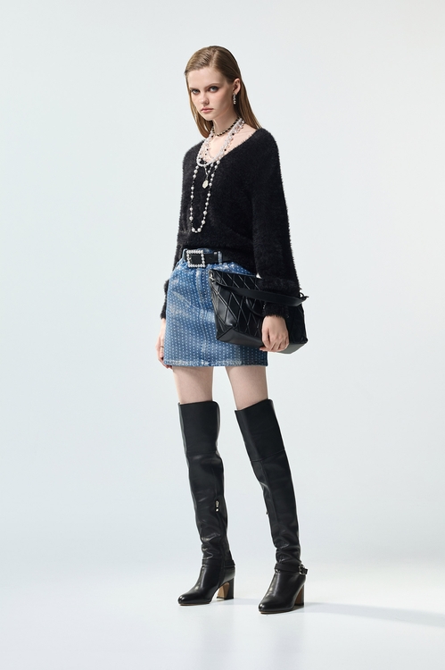 交叉綁帶造型針織上衣,V領上衣