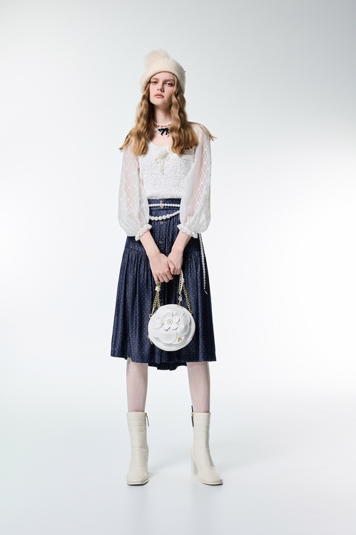 拼蕾絲袖立體摺皺上衣,蕾絲上衣