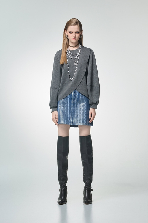 單字平衡刺繡上衣,繡花上衣