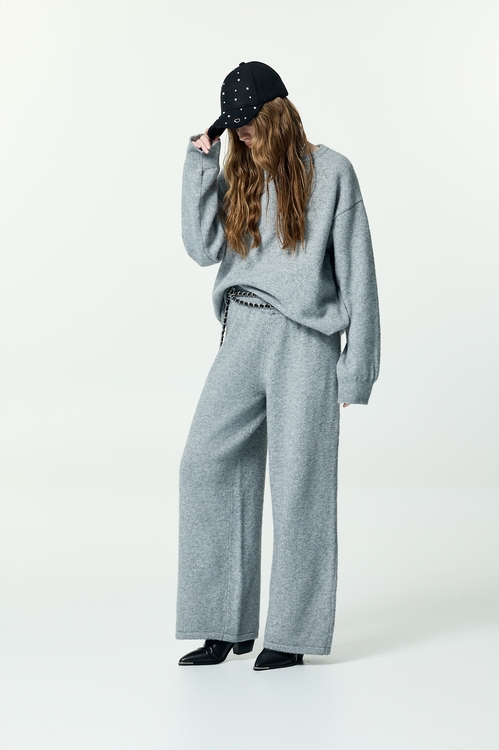 薄暮灰廓型針織上衣,,薄暮灰廓型針織上衣,V領背心,一般背心,一般背心馬甲,上班OL穿搭,秋冬穿搭,背心,針織,針織背心,外套,春夏穿搭,針織,針織外套,上班OL穿搭,春夏穿搭,襯衫,西裝褲,長褲,V領上衣,上班OL穿搭,上衣,春夏穿搭,一般外套,刺繡,外套,春夏穿搭,時髦成套搭配,簡約穿搭,刺繡,寬褲,春夏穿搭,時髦成套搭配,簡約穿搭,褲子,長褲,上班OL穿搭,丹寧,春夏穿搭,牛仔,牛仔褲,簡約穿搭,約會特輯,外套,珍珠,秋冬穿搭,簡約穿搭,針織,針織外套,上班OL穿搭,丹寧,牛仔裙,秋冬穿搭,約會特輯,純棉,長裙,外套,秋冬穿搭,簡約穿搭,針織,針織外套,寬褲,秋冬穿搭,簡約穿搭,褲子,長褲,V領洋裝,一般洋裝,洋裝特輯,秋冬穿搭,上衣,人氣商品,秋冬穿搭,簡約穿搭,針織,針織上衣,針織衫,V領上衣,上衣,刺繡,秋冬穿搭,簡約穿搭,V領洋裝,一般洋裝,人氣商品,春夏穿搭,洋裝特輯,無袖洋裝,珍珠,短袖洋裝,約會特輯,一般外套,上班OL穿搭,外套,小香風,春夏穿搭,時髦成套搭配,簡約穿搭,連帽外套,人氣商品,時髦成套搭配,派對特輯,秋冬穿搭,紗裙,網紗,網裙,花花世界,長裙,上班OL穿搭,人氣商品,外套,秋冬穿搭,約會特輯,花花世界,針織,針織外套,上班OL穿搭,人氣商品,外套,秋冬穿搭,約會特輯,花花世界,針織,針織外套,V領上衣,上衣,時髦成套搭配,派對特輯,秋冬穿搭,網紗,花花世界,寬褲,時髦成套搭配,秋冬穿搭,簡約穿搭,褲子,針織,長褲,丹寧,人氣商品,牛仔,牛仔裙,秋冬穿搭,約會特輯,網紗,長裙,上衣,人氣商品,刺繡,秋冬穿搭,簡約穿搭,衛衣,上衣,時髦成套搭配,秋冬穿搭,簡約穿搭,針織,針織上衣,針織衫