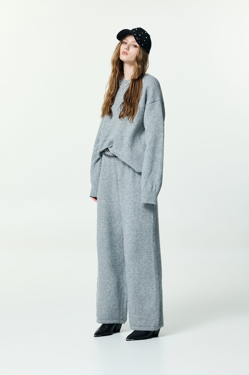 薄暮灰廓型針織上衣,,薄暮灰廓型針織上衣,V領背心,一般背心,一般背心馬甲,上班OL穿搭,秋冬穿搭,背心,針織,針織背心,外套,春夏穿搭,針織,針織外套,上班OL穿搭,春夏穿搭,襯衫,西裝褲,長褲,V領上衣,上班OL穿搭,上衣,春夏穿搭,一般外套,刺繡,外套,春夏穿搭,時髦成套搭配,簡約穿搭,刺繡,寬褲,春夏穿搭,時髦成套搭配,簡約穿搭,褲子,長褲,上班OL穿搭,丹寧,春夏穿搭,牛仔,牛仔褲,簡約穿搭,約會特輯,外套,珍珠,秋冬穿搭,簡約穿搭,針織,針織外套,上班OL穿搭,丹寧,牛仔裙,秋冬穿搭,約會特輯,純棉,長裙,外套,秋冬穿搭,簡約穿搭,針織,針織外套,寬褲,秋冬穿搭,簡約穿搭,褲子,長褲,V領洋裝,一般洋裝,洋裝特輯,秋冬穿搭,上衣,人氣商品,秋冬穿搭,簡約穿搭,針織,針織上衣,針織衫,V領上衣,上衣,刺繡,秋冬穿搭,簡約穿搭,V領洋裝,一般洋裝,人氣商品,春夏穿搭,洋裝特輯,無袖洋裝,珍珠,短袖洋裝,約會特輯,一般外套,上班OL穿搭,外套,小香風,春夏穿搭,時髦成套搭配,簡約穿搭,連帽外套,人氣商品,時髦成套搭配,派對特輯,秋冬穿搭,紗裙,網紗,網裙,花花世界,長裙,上班OL穿搭,人氣商品,外套,秋冬穿搭,約會特輯,花花世界,針織,針織外套,上班OL穿搭,人氣商品,外套,秋冬穿搭,約會特輯,花花世界,針織,針織外套,V領上衣,上衣,時髦成套搭配,派對特輯,秋冬穿搭,網紗,花花世界,寬褲,時髦成套搭配,秋冬穿搭,簡約穿搭,褲子,針織,長褲,丹寧,人氣商品,牛仔,牛仔裙,秋冬穿搭,約會特輯,網紗,長裙,上衣,人氣商品,刺繡,秋冬穿搭,簡約穿搭,衛衣,上衣,時髦成套搭配,秋冬穿搭,簡約穿搭,針織,針織上衣,針織衫