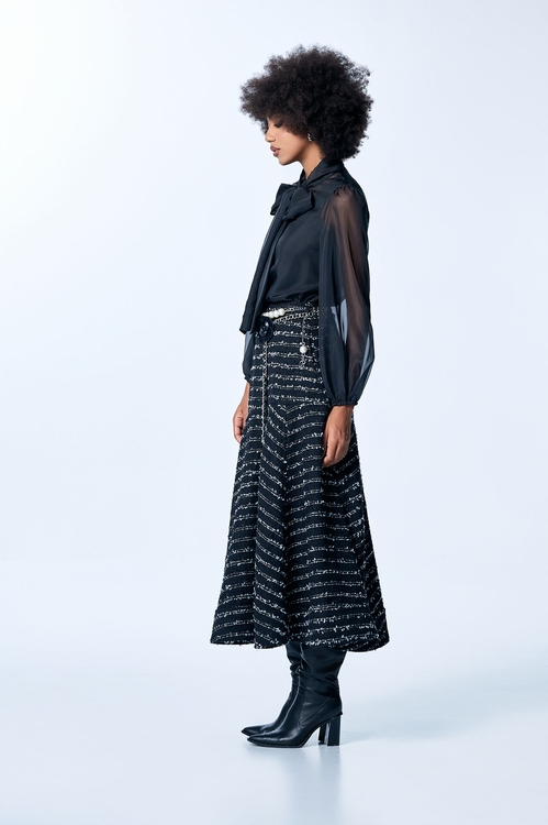 極致黑類烏干高領綁帶上衣,透膚上衣