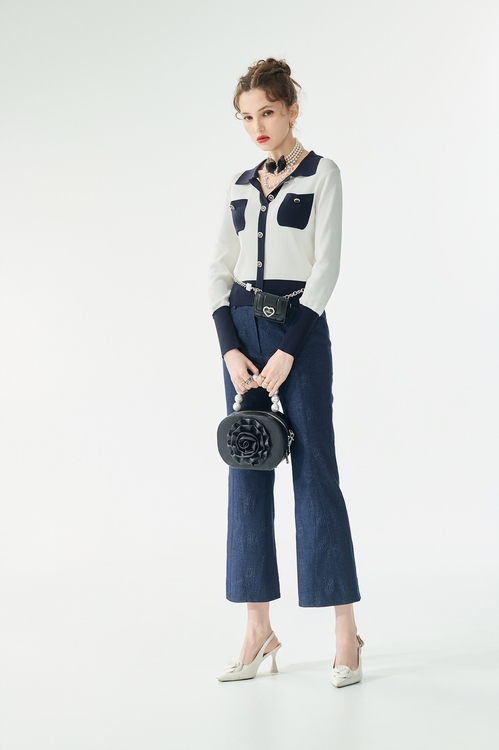 午夜藍配色造型上衣,針織衫