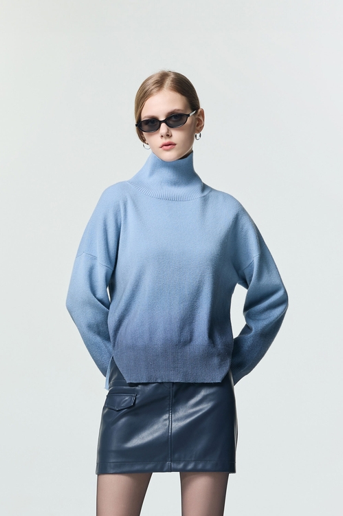 珍珠藍漸層染針織上衣,針織衫