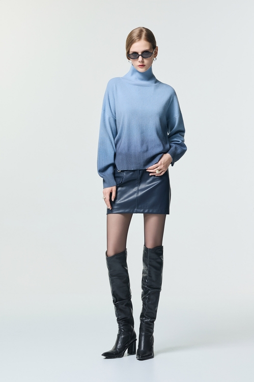 珍珠藍漸層染針織上衣,針織衫