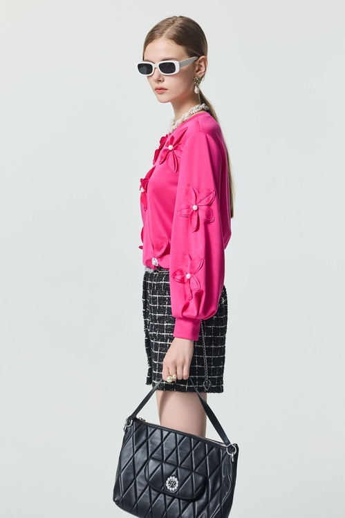 洋紅粉立體壓花珍珠縫飾單品,,洋紅粉立體壓花珍珠縫飾單品,春夏穿搭,時髦成套搭配,約會特輯,網紗,荷葉,輕奢度假,輕奢渡假,長裙,一般外套,外套,小香風,小香風外套,春夏穿搭,時髦成套搭配,花花世界,一般洋裝,春夏穿搭,洋裝特輯,荷葉,輕奢度假,輕奢渡假,長洋裝,V領上衣,一般背心,一般背心馬甲,上衣,春夏穿搭,時髦成套搭配,約會特輯,花花世界,荷葉,雪紡,T恤,V領上衣,上衣,春夏穿搭,珍珠,約會特輯,花花世界,外套,春夏穿搭,珍珠,約會特輯,花花世界,輕奢度假,輕奢渡假,針織,針織外套,小香風,春夏穿搭,時髦成套搭配,短裙,一般洋裝,小禮服,春夏穿搭,洋裝特輯,荷葉,蕾絲,蕾絲洋裝,一般背心,一般背心馬甲,上衣,春夏穿搭,時髦成套搭配,約會特輯,網紗,背心,荷葉,輕奢度假,輕奢渡假,春夏穿搭,時髦成套搭配,約會特輯,花花世界,荷葉,長裙,雪紡,雪紡裙,V領背心,一般背心,一般背心馬甲,春夏穿搭,珍珠,背心,輕奢度假,輕奢渡假,針織,針織背心,上衣,春夏穿搭,約會特輯,花花世界,針織,針織上衣,針織衫,上班OL穿搭,上衣,春夏穿搭,約會特輯,針織,針織上衣,針織衫,上衣,人氣商品,春夏穿搭,珍珠,約會特輯,花花世界