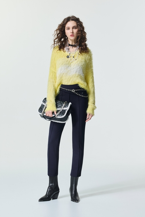 萊姆黃暈染長毛針織上衣,V領上衣