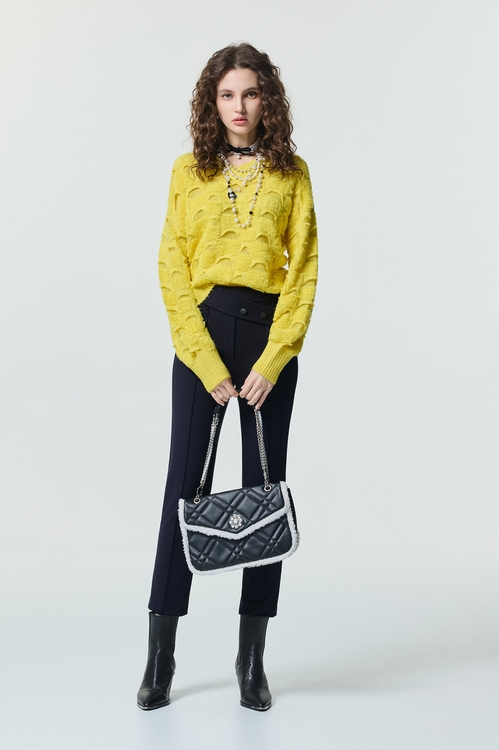 萊姆黃仿搖粒絨格紋針織,V領上衣