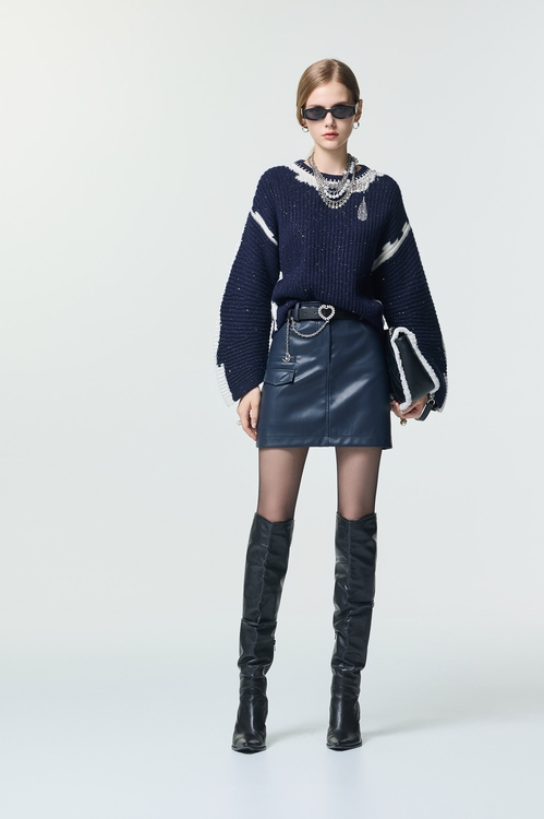 圓領造型針織上衣,針織衫