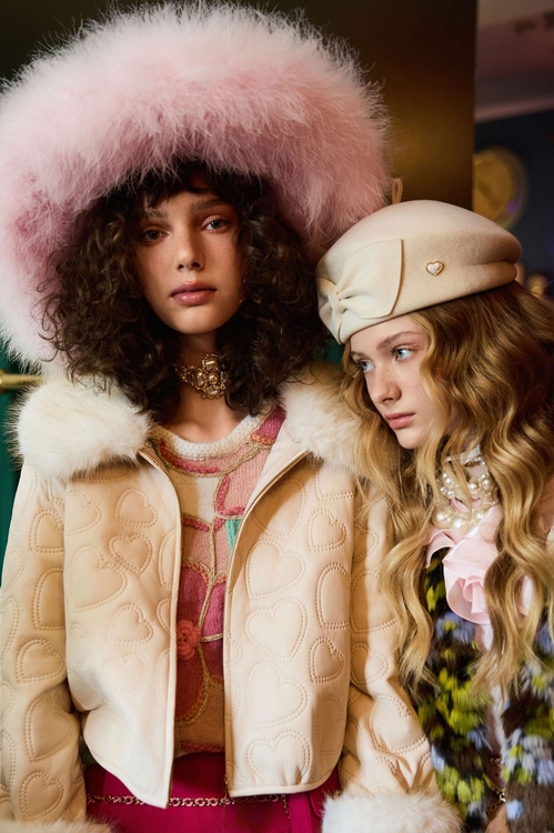 愛心圖騰絎縫仿皮外套,,愛心圖騰絎縫仿皮外套,上班OL穿搭,春夏穿搭,約會特輯,長裙,上班OL穿搭,外套,春夏穿搭,約會特輯,蝴蝶結,連帽外套,長袖外套,人氣商品,外套,春夏穿搭,格紋,連帽外套,長袖外套,上班OL穿搭,春夏穿搭,時髦成套搭配,條紋,約會特輯,純棉,蝴蝶結,輕奢度假,輕奢渡假,長裙,上班OL穿搭,外套,春夏穿搭,簡約穿搭,約會特輯,花花世界,蕾絲,針織,針織外套,上班OL穿搭,上衣,春夏穿搭,條紋,約會特輯,針織,針織上衣,針織衫,上班OL穿搭,上衣,春夏穿搭,時髦成套搭配,條紋,約會特輯,荷葉,輕奢度假,輕奢渡假,上班OL穿搭,丹寧,喇叭褲,春夏穿搭,牛仔,牛仔褲,簡約穿搭,約會特輯,純棉,蝴蝶結,褲子,上班OL穿搭,外套,無袖背心,秋冬穿搭,約會特輯,背心,上班OL穿搭,外套,無袖背心,秋冬穿搭,約會特輯,背心,一般背心,一般背心馬甲,上班OL穿搭,人氣商品,春夏穿搭,無袖背心,背心,長大衣,上班OL穿搭,上衣,春夏穿搭,簡約穿搭,約會特輯,針織,針織上衣,針織衫,一般背心,一般背心馬甲,上衣,春夏穿搭,條紋,背心,上衣,刺繡,圓領上衣,秋冬穿搭,簡約穿搭,上衣,刺繡,圓領上衣,秋冬穿搭,簡約穿搭,上衣,刺繡,圓領上衣,秋冬穿搭,簡約穿搭,上衣,刺繡,圓領上衣,秋冬穿搭,簡約穿搭,一般外套,外套,春夏穿搭,時髦成套搭配,約會特輯