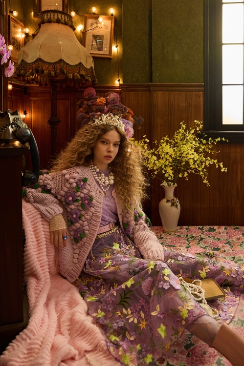 丁香紫色刺繡長裙,網裙