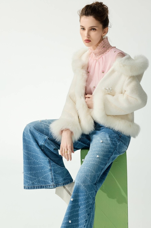 珍珠項鍊印花牛仔褲,牛仔褲