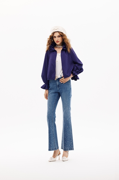 閃亮鑽飾牛仔喇叭身褲,牛仔褲