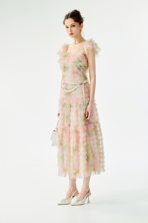 粉霧色漸層粉彩上衣,約會特輯