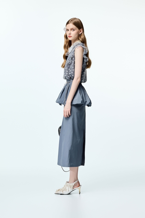 銀色愛心光澤感上衣,V領背心