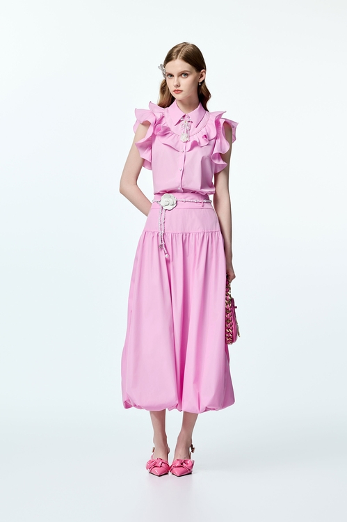 香囊粉綴荷葉上衣,項鍊