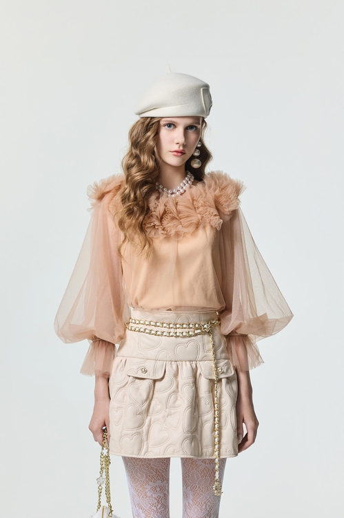 淺焦糖色立體摺飾式上衣,平口上衣