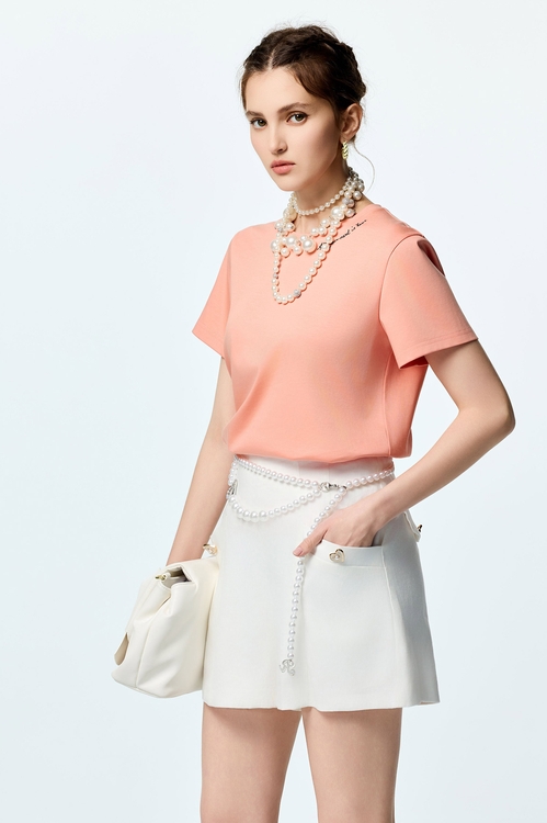 極簡字串繡花T恤上衣,T-Shirt