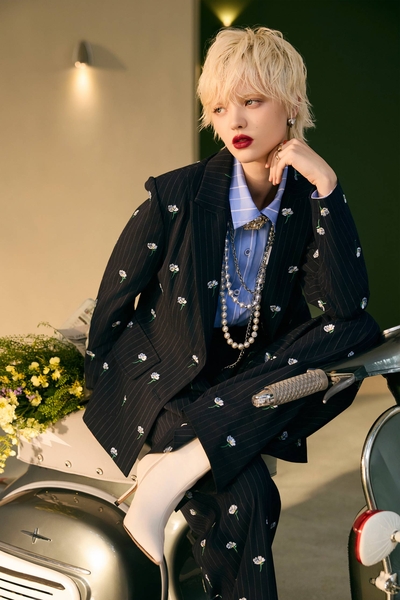 溫室花卉刺繡西裝外套