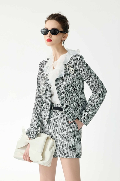 黑白復古別針彈性短外套