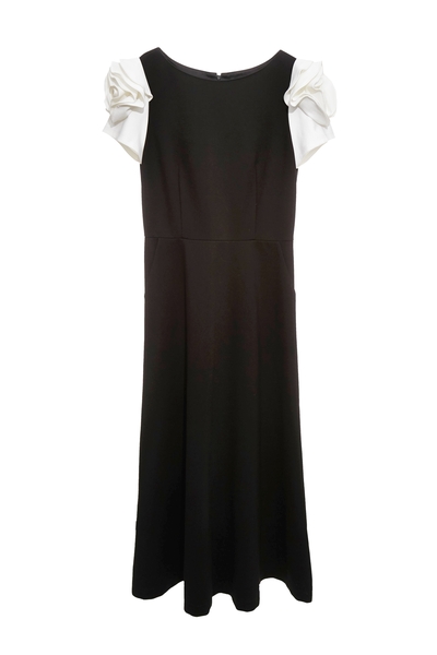 黑白拼色立體繞花洋裝