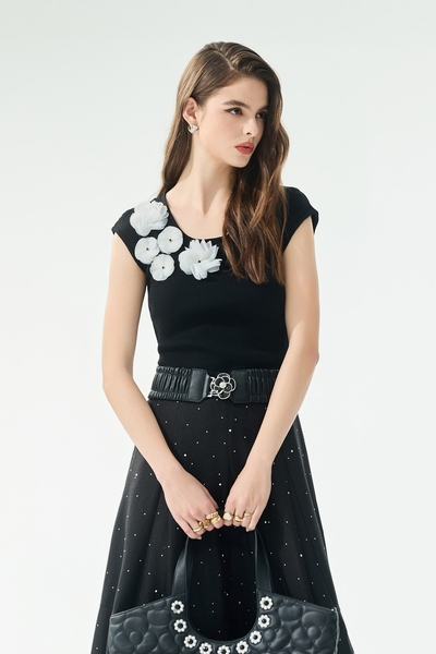 黑白配色立體花朵針織單品