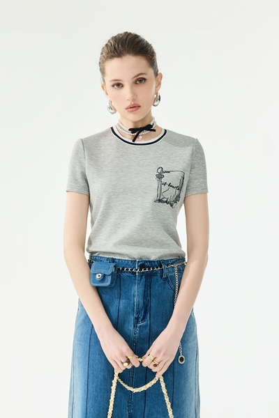 藝術口袋繡花Ｔ恤上衣