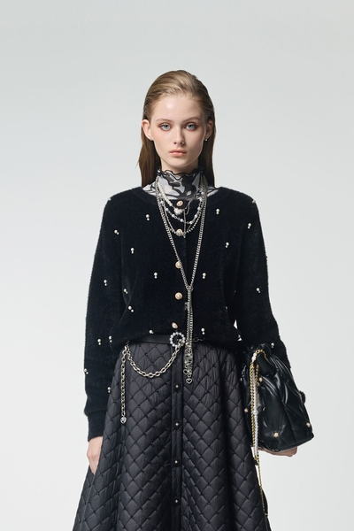 珍珠釘飾仿貂毛針織單品