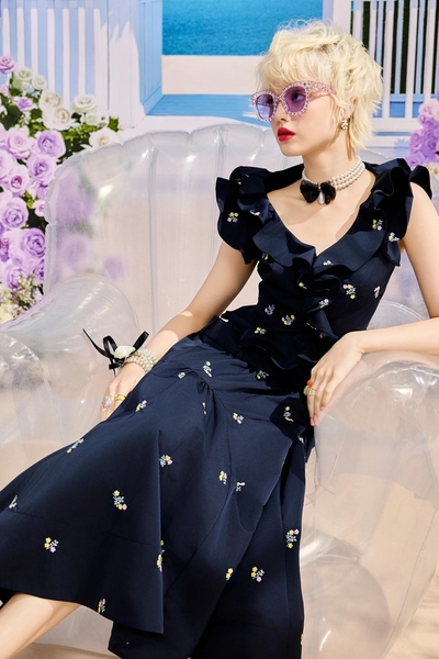 經典海軍藍彩色刺繡上衣