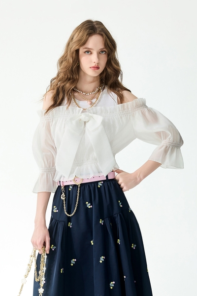 偽兩件式結飾別針針織上衣